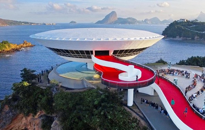 ოსკარ ნიმეირი- განსხვავებული და საინტერესო არქიტექტურა ბრაზილიიდან